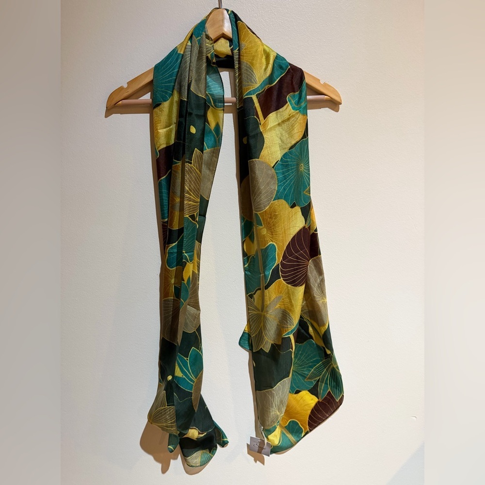 NWT Signals 100%Silk Scarf leaf print 76x21 inches long